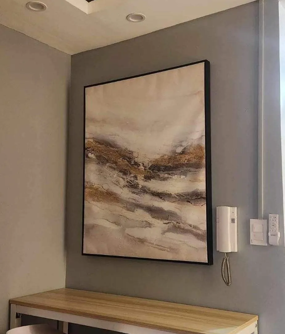 Perfect Blend Of Home & Comfort Manila Apartment